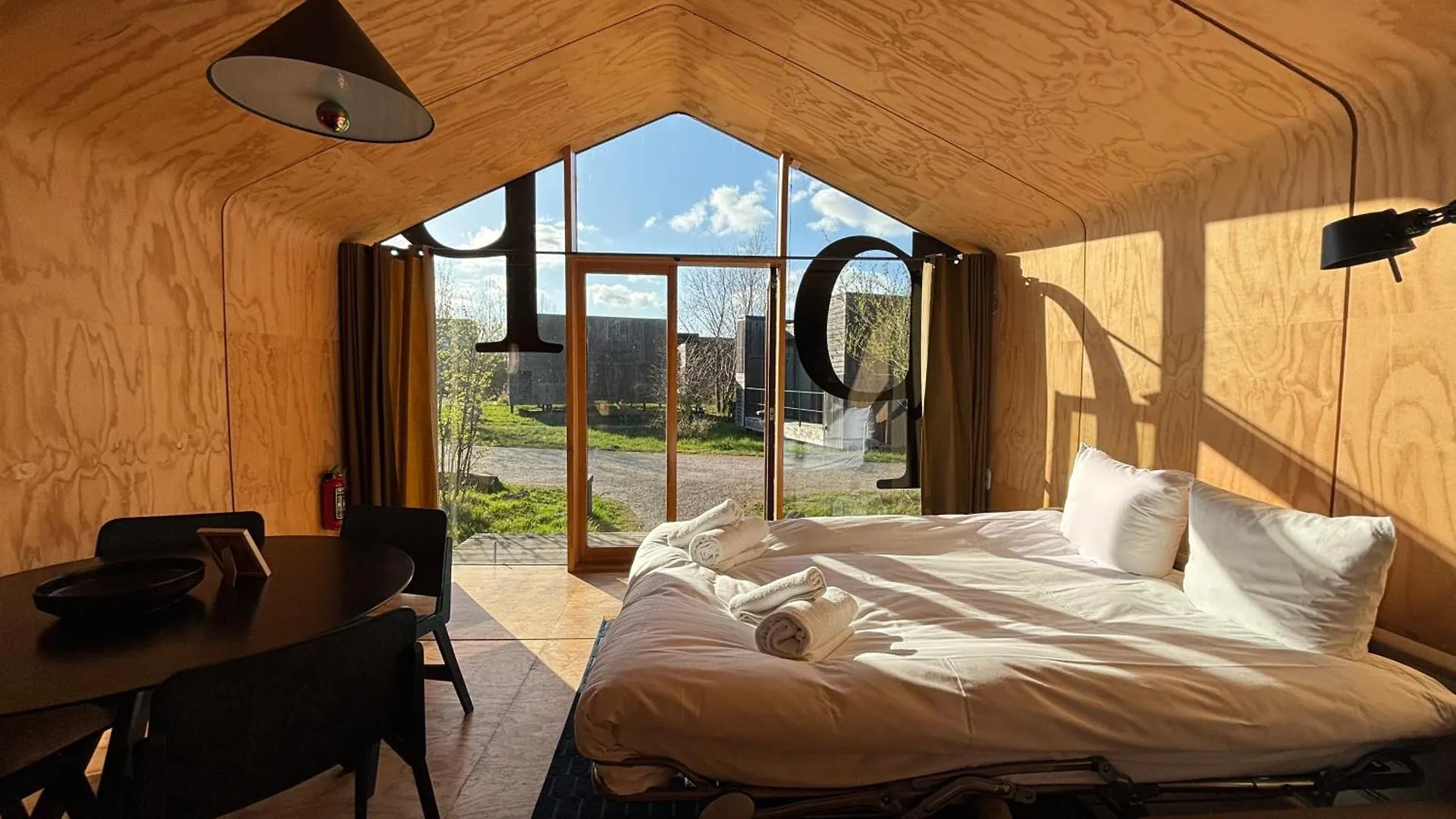 Basecamp Amsterdam Hotel